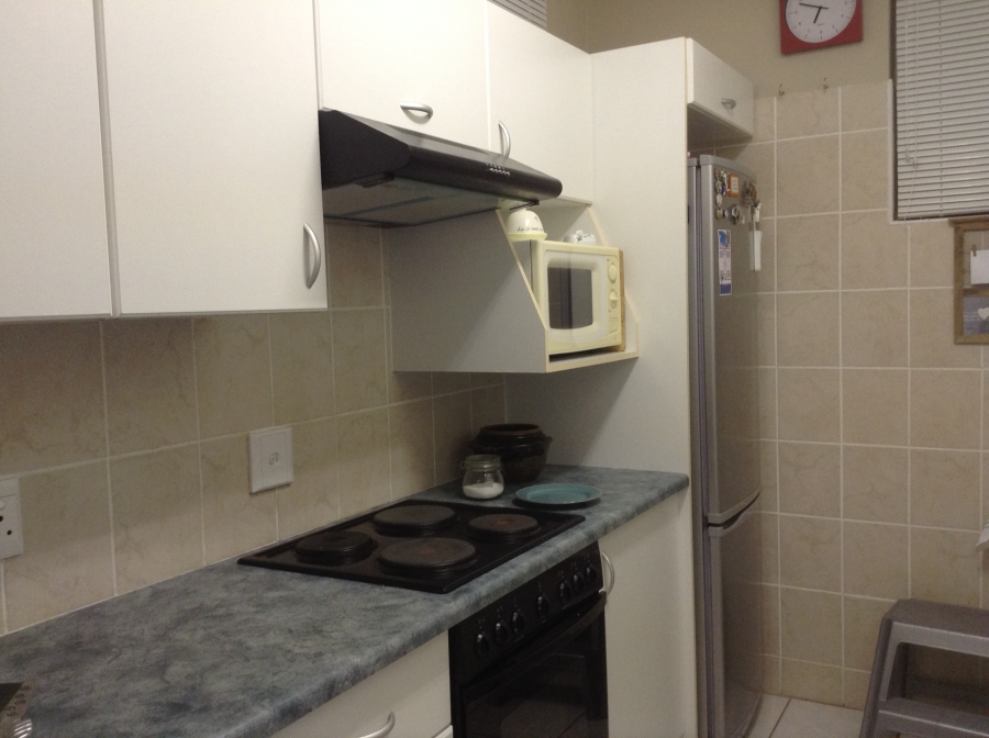 To Let 1 Bedroom Property for Rent in Summerstrand Eastern Cape